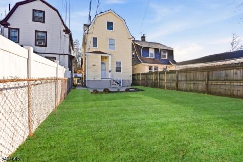 207 Brighton Avenue East Orange NJ 07017