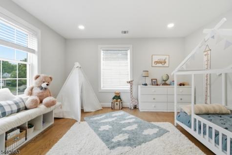 23 Alexander Avenue Montclair NJ 07043