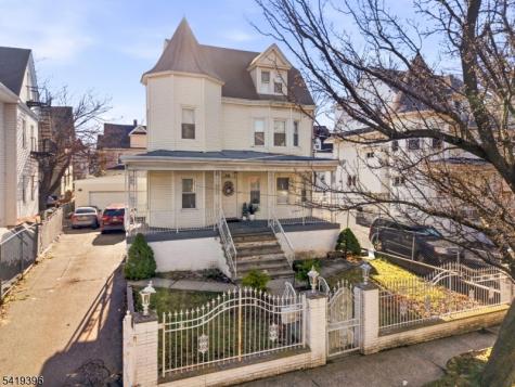 38 Nairn Place Newark NJ 07108