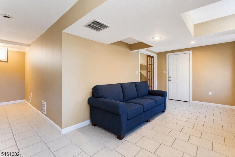 2 San Bar Drive Jefferson NJ 07849