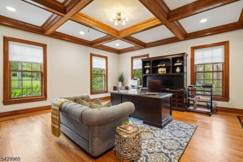 6 Grosvenor Road Millburn NJ 07078