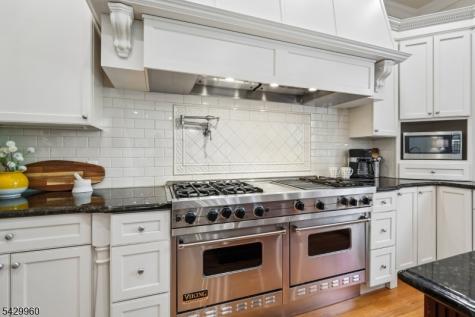 6 Grosvenor Road Millburn NJ 07078