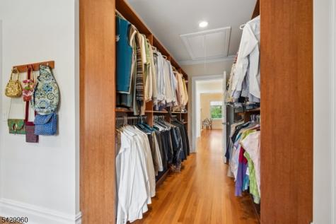 6 Grosvenor Road Millburn NJ 07078