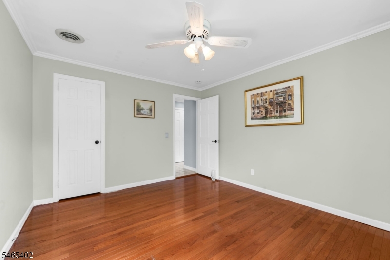 9 Shetland Drive Clark NJ 07066