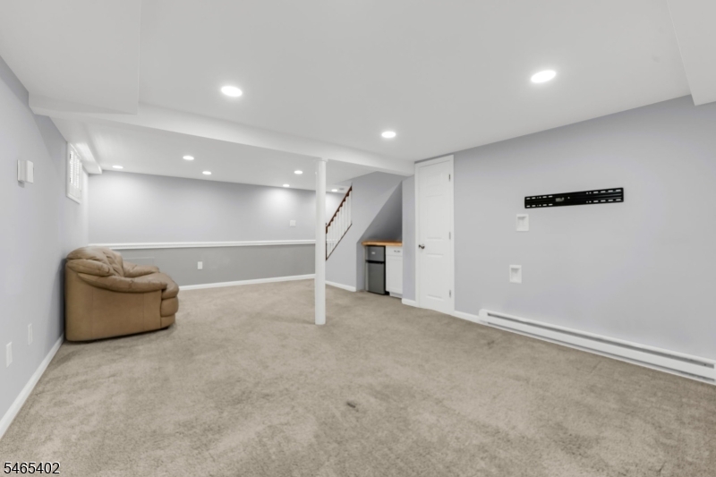 9 Shetland Drive Clark NJ 07066