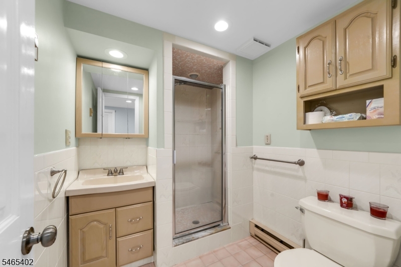 9 Shetland Drive Clark NJ 07066