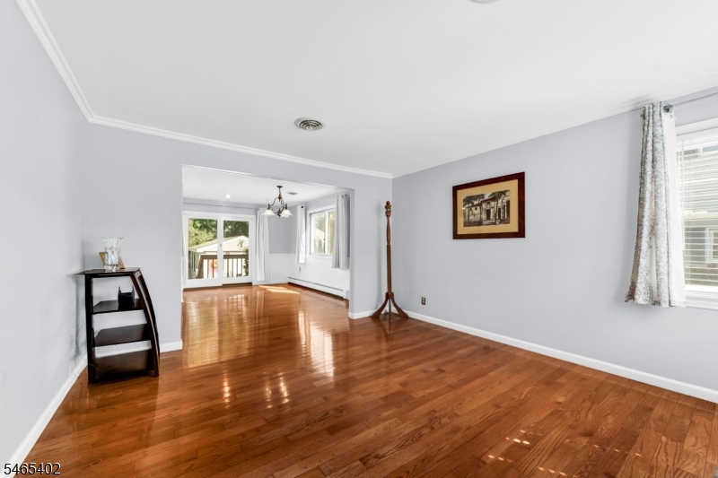 9 Shetland Drive Clark NJ 07066