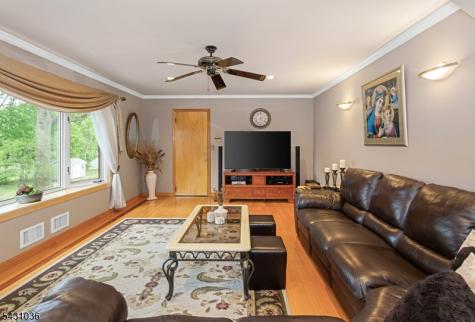 16 Barbara Way Wayne NJ 07470