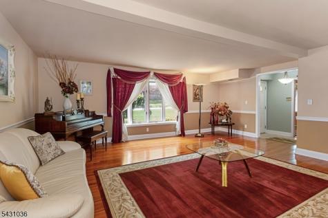 16 Barbara Way Wayne NJ 07470