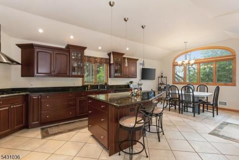 16 Barbara Way Wayne NJ 07470