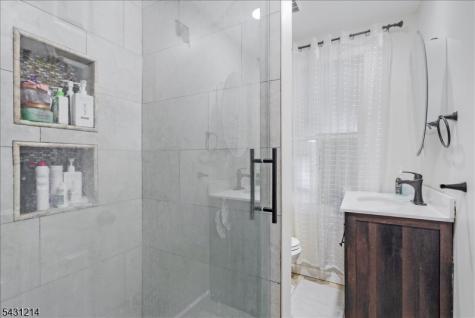 25 Woodland Avenue Nutley NJ 07110