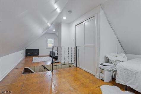 25 Woodland Avenue Nutley NJ 07110