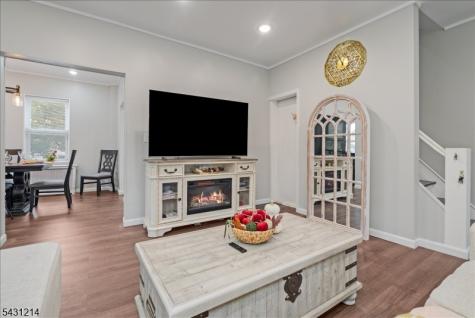 25 Woodland Avenue Nutley NJ 07110