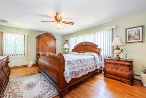 8 Carlos Drive Fairfield NJ 07004
