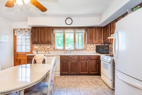 8 Carlos Drive Fairfield NJ 07004