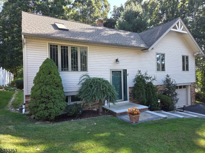 9 Mildred Avenue Hopatcong NJ 07874
