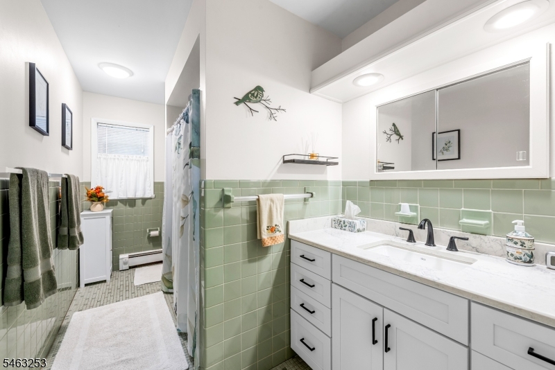 9 Mildred Avenue Hopatcong NJ 07874