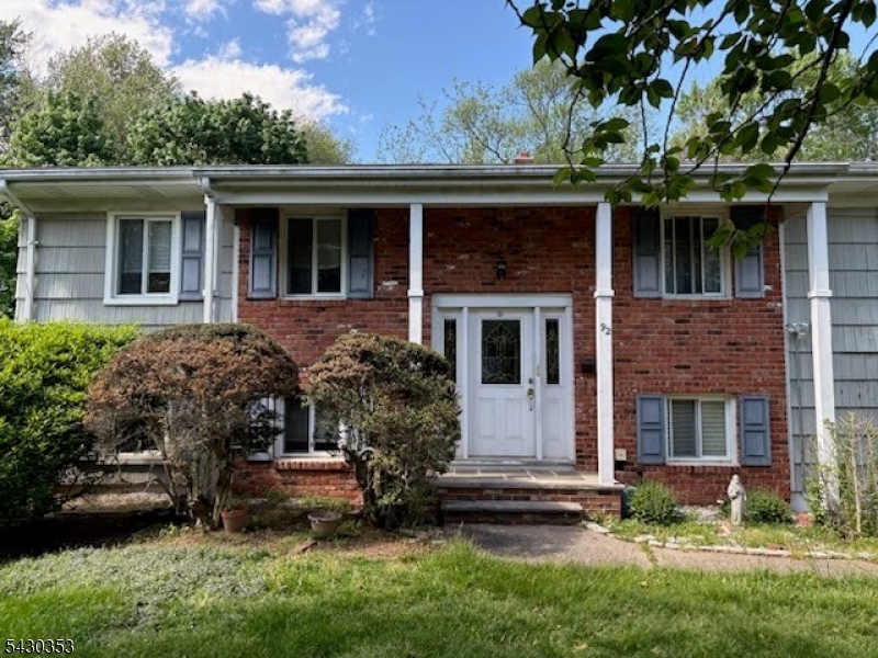 92 Fairway Drive East Hanover NJ 07936