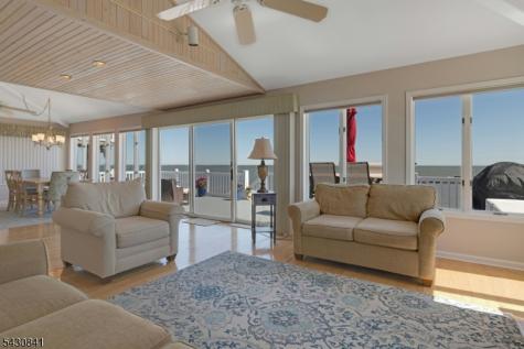 237 Heron Road Tuckerton NJ 08087