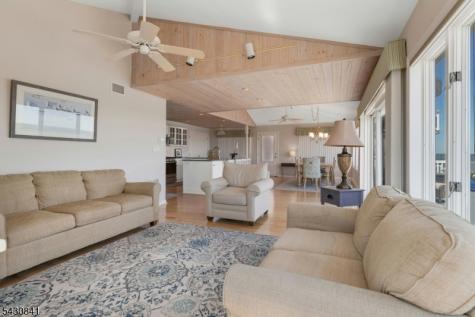 237 Heron Road Tuckerton NJ 08087