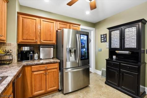 21 Edgewood Road Denville NJ 07834