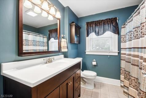 21 Edgewood Road Denville NJ 07834