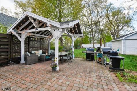 21 Edgewood Road Denville NJ 07834