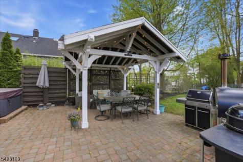 21 Edgewood Road Denville NJ 07834