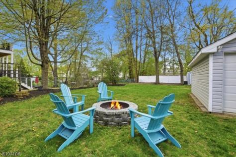 21 Edgewood Road Denville NJ 07834