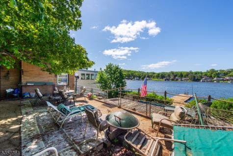 31 Cove Road Jefferson NJ 07849