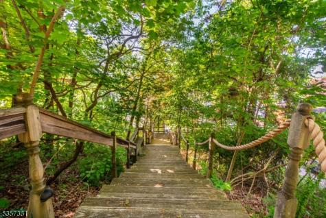 31 Cove Road Jefferson NJ 07849