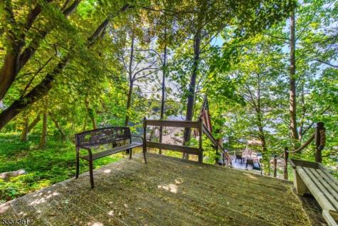 31 Cove Road Jefferson NJ 07849