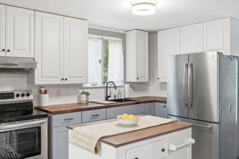 1 Woodland Avenue Mount Olive NJ 07828
