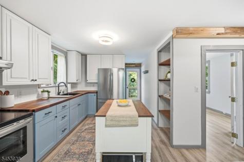 1 Woodland Avenue Mount Olive NJ 07828