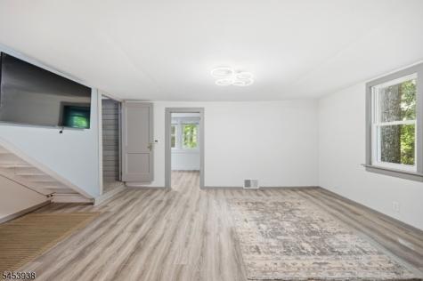1 Woodland Avenue Mount Olive NJ 07828