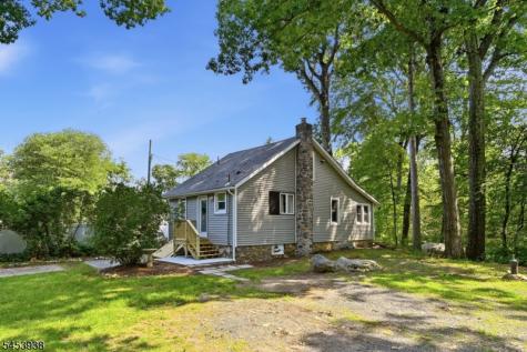 1 Woodland Avenue Mount Olive NJ 07828