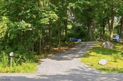 1 Woodland Avenue Mount Olive NJ 07828