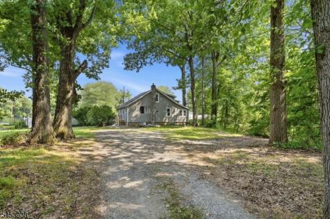 1 Woodland Avenue Mount Olive NJ 07828