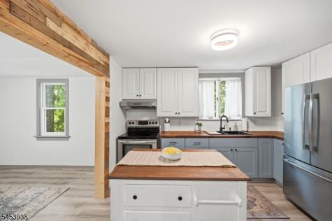 1 Woodland Avenue Mount Olive NJ 07828