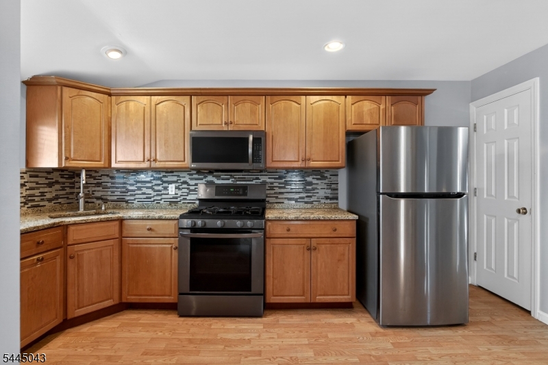 2 Lillian Terrace Woodbridge NJ 07095