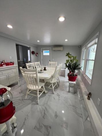 95 Hickory Street Carteret NJ 07008