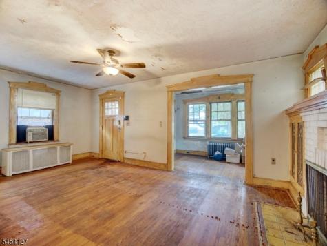 8 Whitman Avenue East Orange NJ 07017