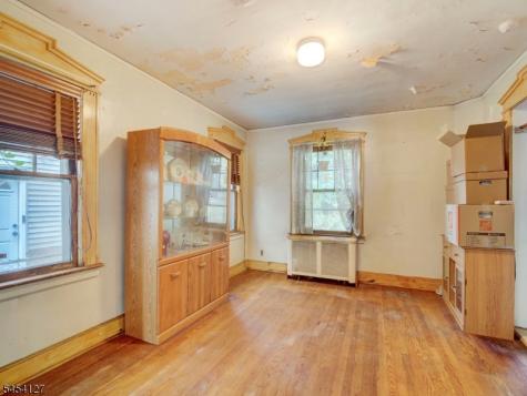 8 Whitman Avenue East Orange NJ 07017