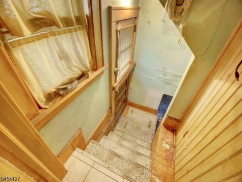 8 Whitman Avenue East Orange NJ 07017
