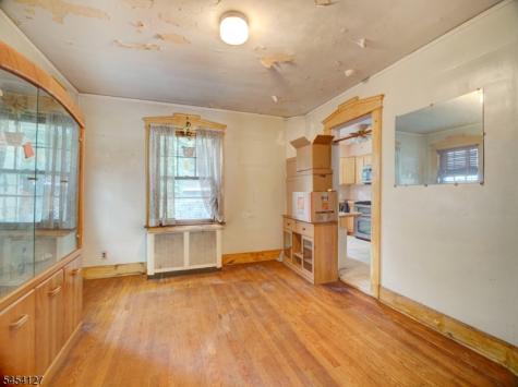 8 Whitman Avenue East Orange NJ 07017
