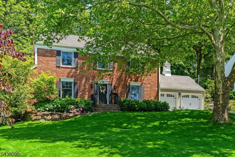 22 Ridge Drive W. Berkeley Heights NJ 07922