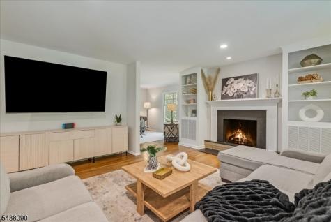 22 Ridge Drive W. Berkeley Heights NJ 07922