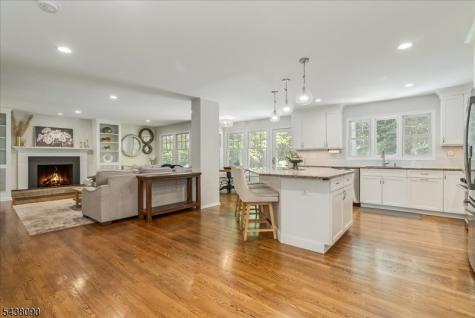 22 Ridge Drive W. Berkeley Heights NJ 07922