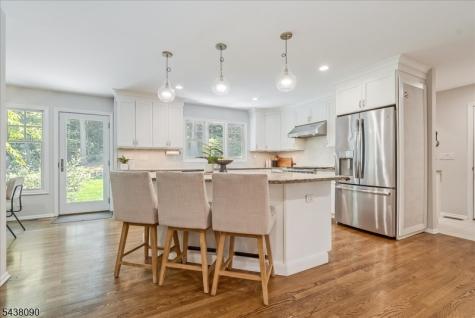 22 Ridge Drive W. Berkeley Heights NJ 07922