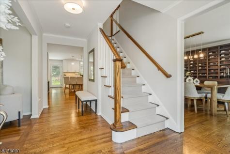 22 Ridge Drive W. Berkeley Heights NJ 07922